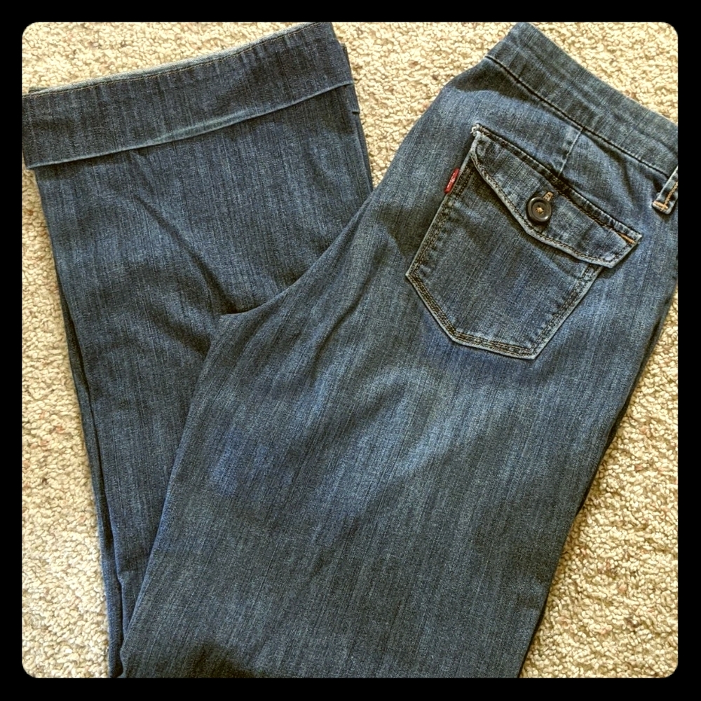Levi jeans